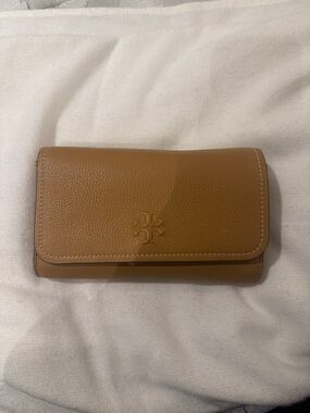 Tory Burch Thea Flat Crossbody with Matching Wallet